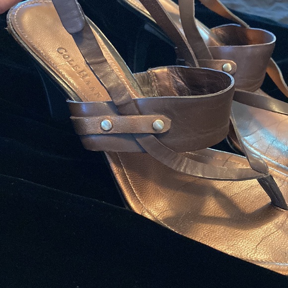 Brown leather with copper footbed sandals. - Picture 2 of 5